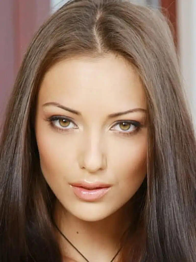 Anna Sbitnaya Biography: Wiki, Age, Career, Height, Weight, Husband, Net Worth & More